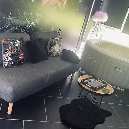 Loft D Isa Avec Wifi Netflix Apartment Gesves Exterior photo